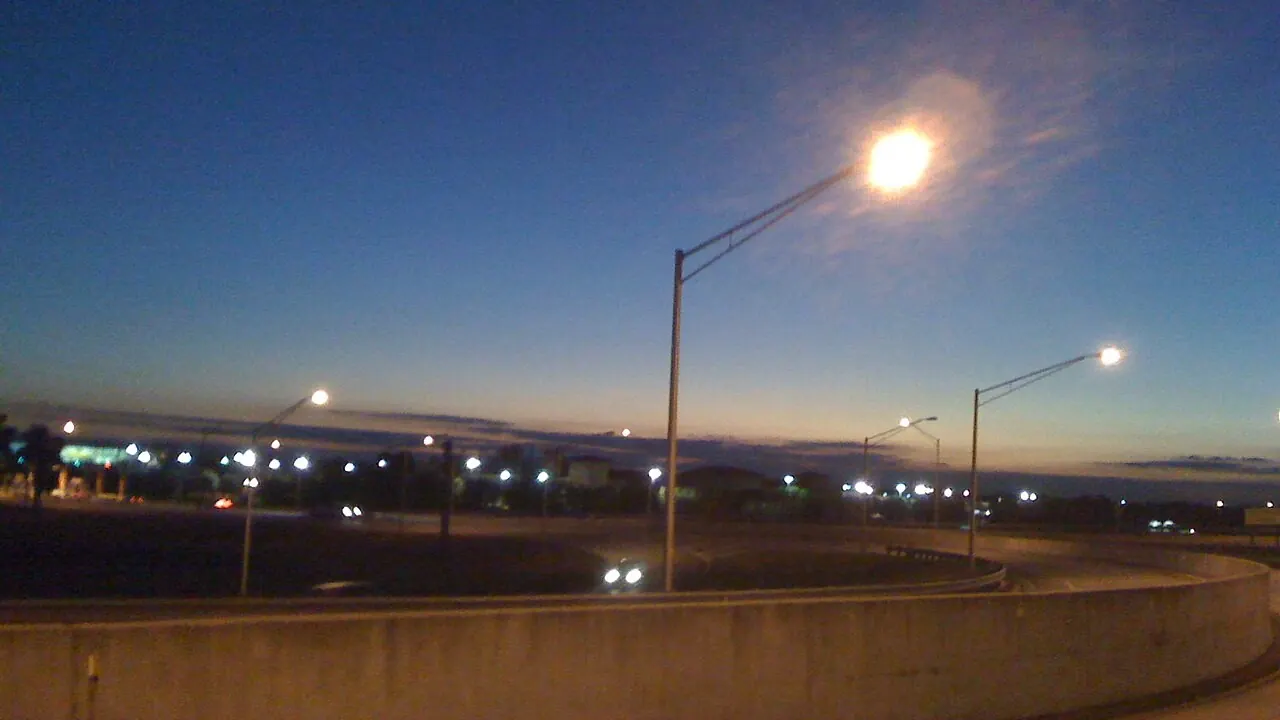 Roadway at dusk in Palm Beach Gardens, Florida