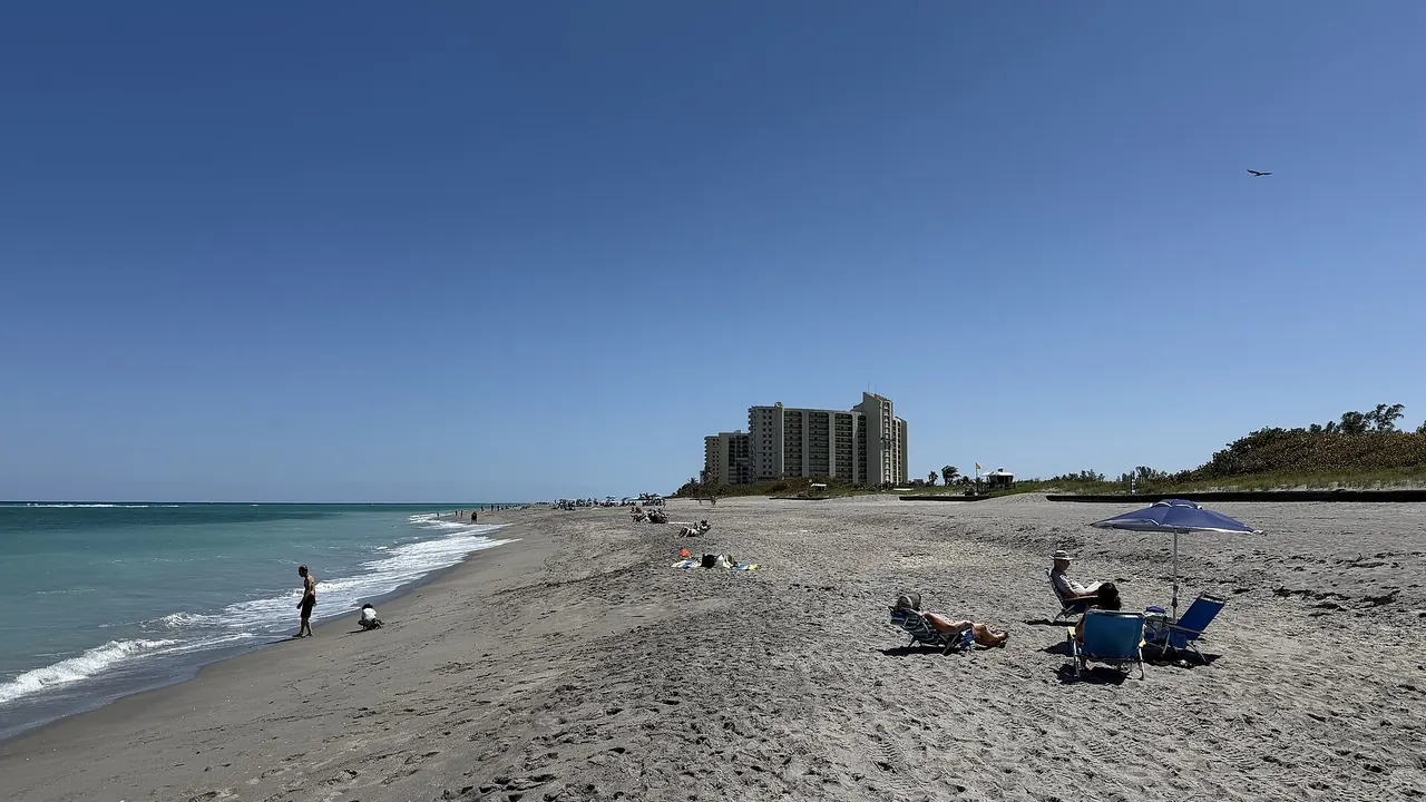 Jupiter beach looking south at Jupiter Beach Park
