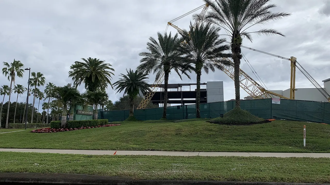 The Gardens Mall sign