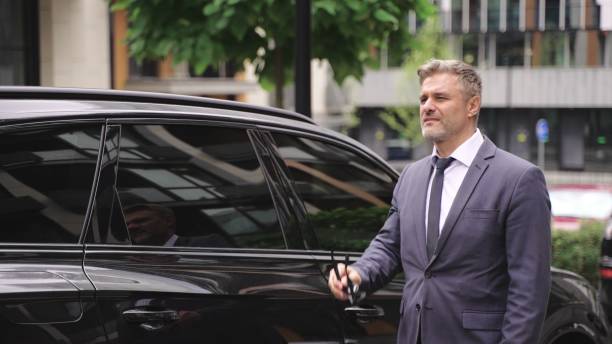 Book Car Service: FLL International Airport & Palm Beach Gardens, FL – Black, SUV, Limo, Chauffeur