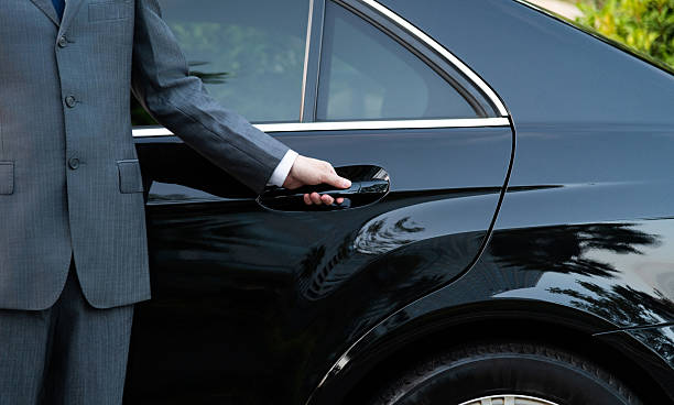 Book Car Service: FLL International Airport & Wellington, FL – Black, SUV, Limo, Chauffeur